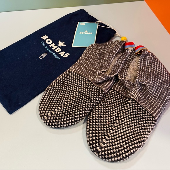 Bombas Men’s Gripper slippers - Size: Medium - NWT! - Picture 4 of 4